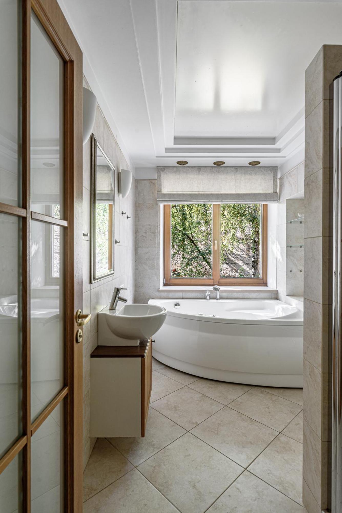 Jacuzzi Apartments X Free Parking X Self Check-In 24X7 By H&H VNO Exteriér fotografie